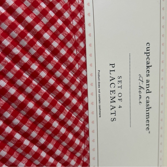 Set of 4 Cupcakes & Cashmere Red Heart Placemat Picnic Style Gingham NEW - Picture 7 of 13